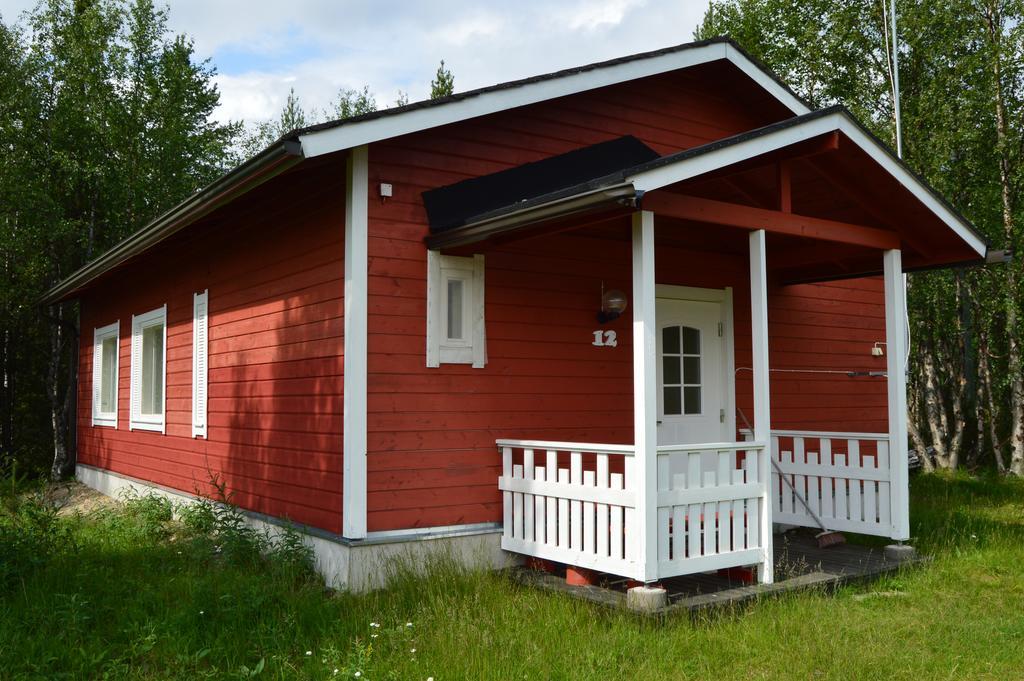 Peurasuvanto Moekit & Camping Exterior photo
